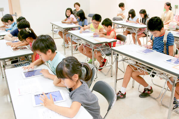 教育の現場でスプリンギンが利用されている様子